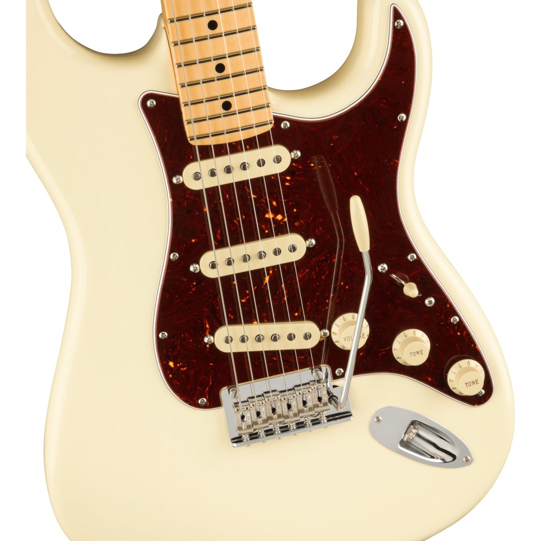 Fender American Professional II Stratocaster® HSS, Maple Fingerboard, Olympic White - Simme Musikkhús