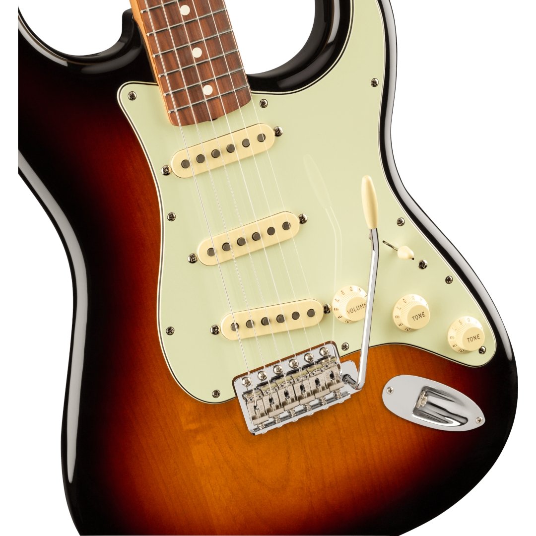 Fender Vintera '60s Strat, 3-color snbst - Simme Musikkhús