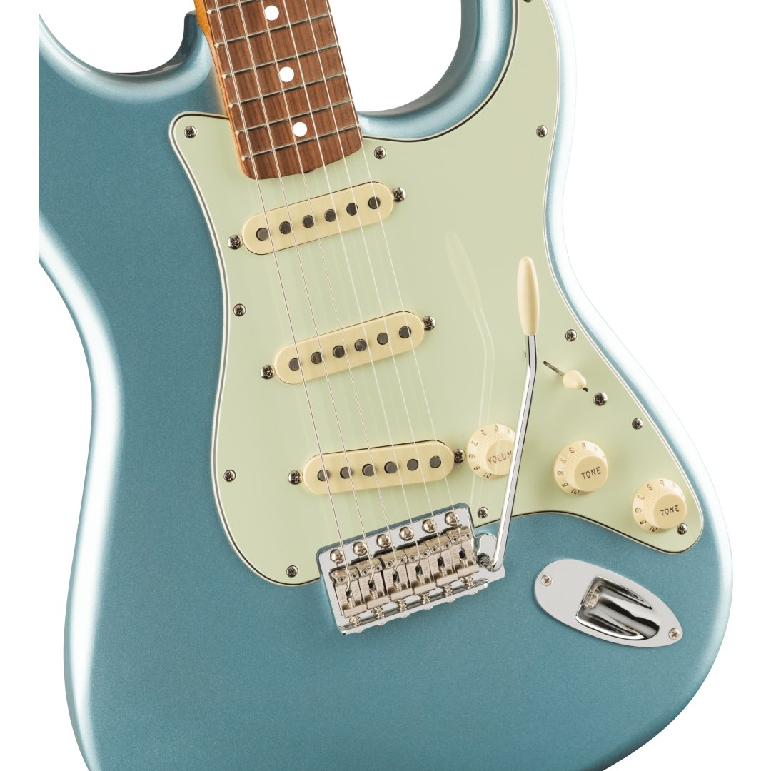 Fender Vintera '60s Strat, Ice Blue Metall - Simme Musikkhús